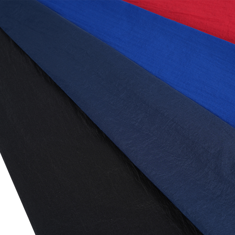 Tecido de tingimento giratório de nylon semi-fosco 400T de baixa elasticidade